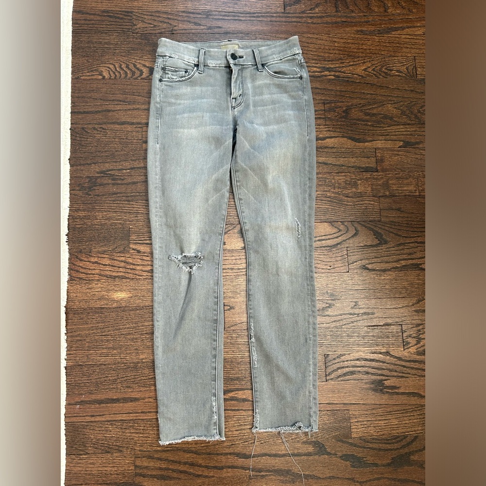 Size 24 - Mother Jeans Looker Ankle Fray in Greywash